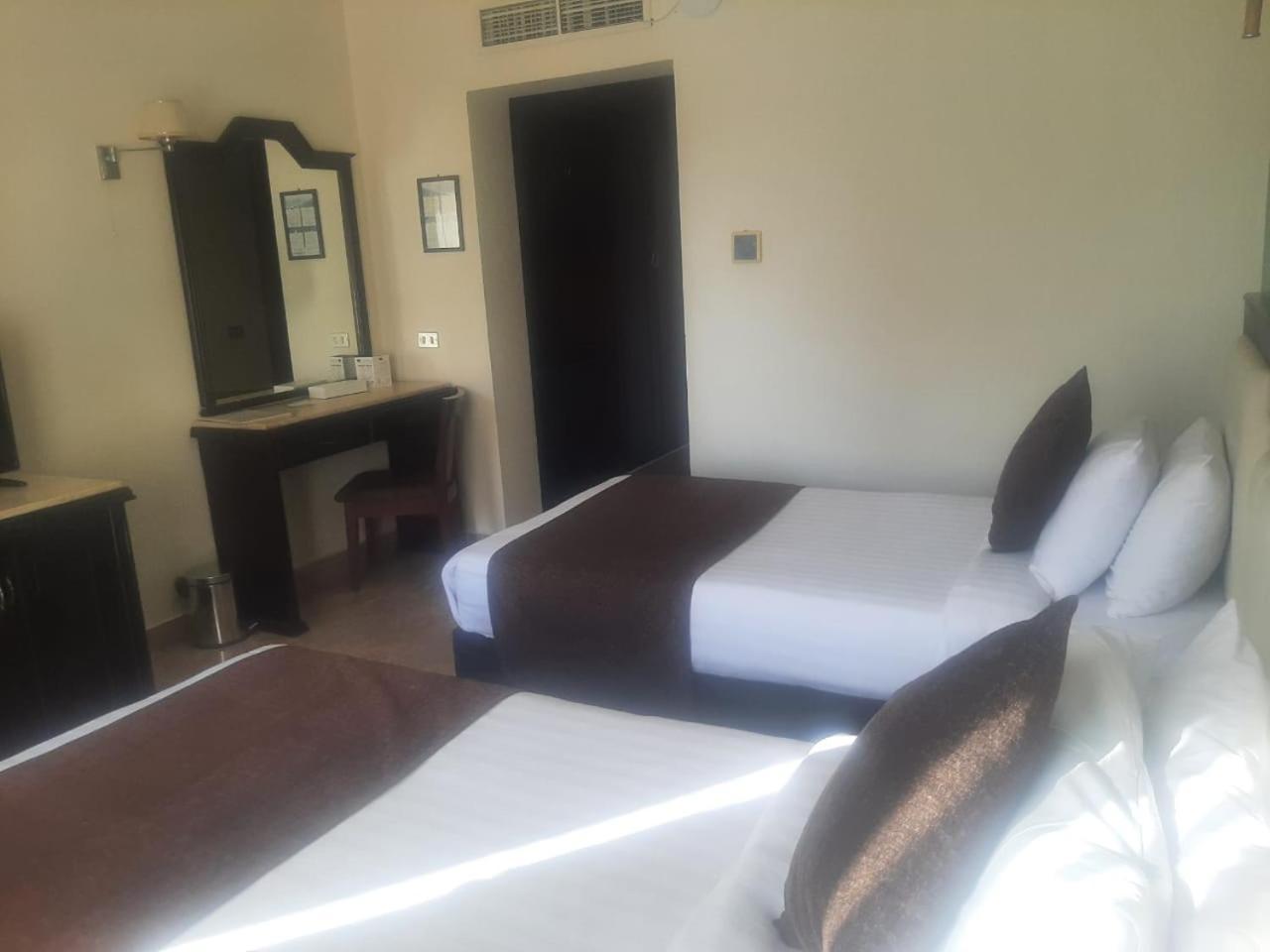 Tivoli Otel 4*